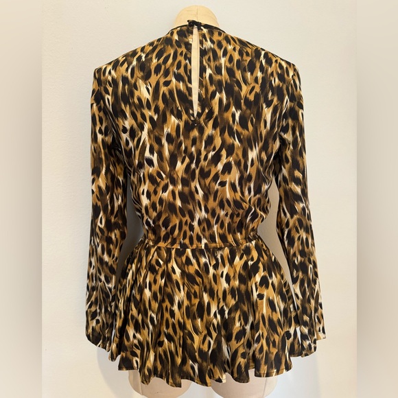Kardashian Kollection Leopard Print Peplum V-Neck Blouse Top Long Sleeves Sz XS - Picture 4 of 7